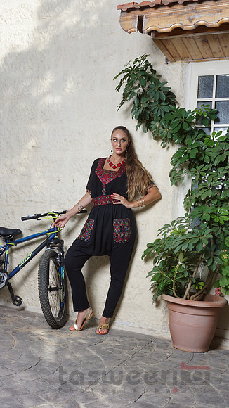 Hana Sadik Collection